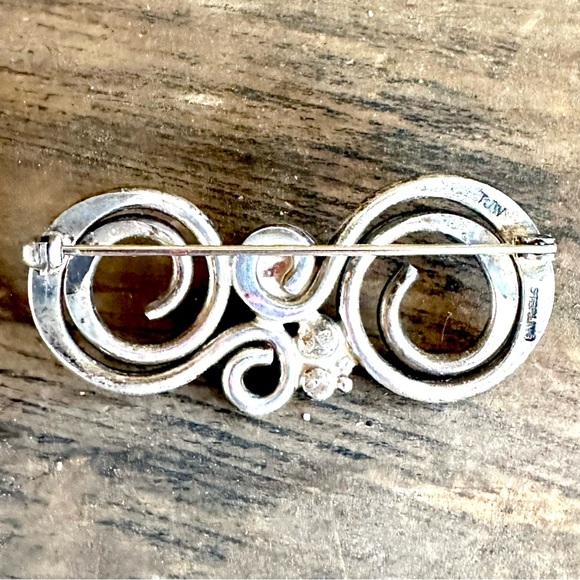 Vintage Modernist Sterling Silver Amethyst Pin Brooch Scroll Design Signed TJW - Picture 6 of 8